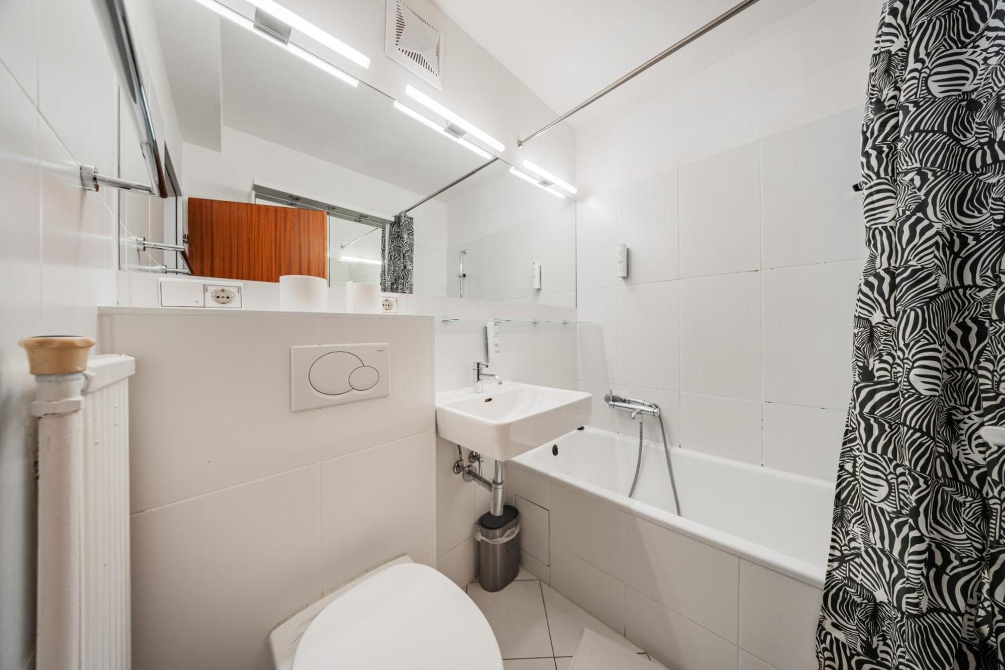Apartamento Studio Next To Karlskirche #17 Viena Exterior foto